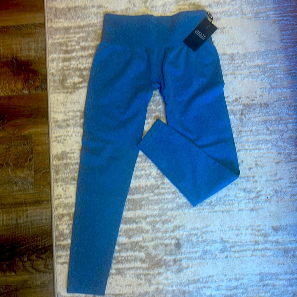 NVGTN Leggings